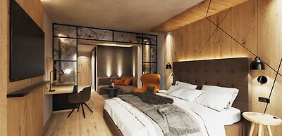 VALARA Alpine Art Hotel