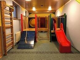 VALARA Alpine Art Hotel
