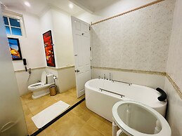 Mayfair Palm Beach Resort