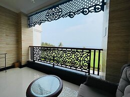 Mayfair Palm Beach Resort