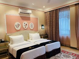 Mayfair Palm Beach Resort