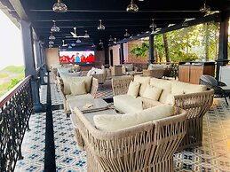 Mayfair Palm Beach Resort