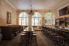 The Davenport Tower, Autograph Collection