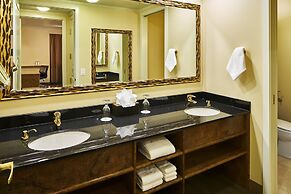 The Davenport Tower, Autograph Collection