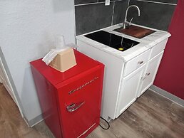 Marshall Lodge By OYO Hwy 65