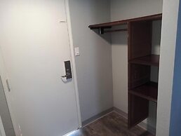 Marshall Lodge By OYO Hwy 65