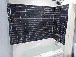 Marshall Lodge By OYO Hwy 65