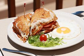 Hotel Barra de Navidad