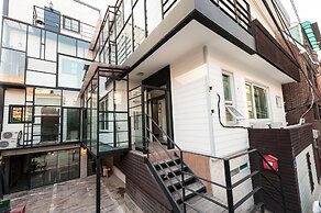 Inno Hostel & Pub Lounge Hongdae