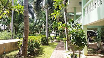 Rattana Guesthouse & Bungalow