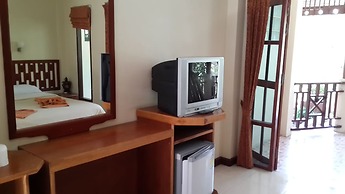 Rattana Guesthouse & Bungalow