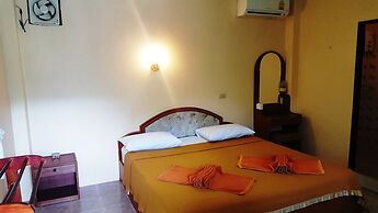 Rattana Guesthouse & Bungalow