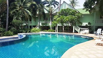 Rattana Guesthouse & Bungalow