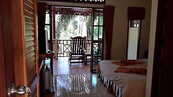 Rattana Guesthouse & Bungalow