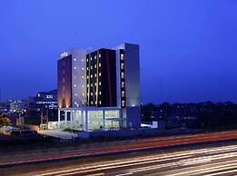 Amaris Hotel Bekasi Barat