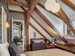 4 Arts Apartments by Adrez Living