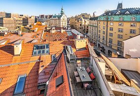 4 Arts Apartments by Adrez Living