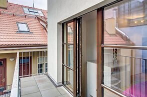 4 Arts Apartments by Adrez Living