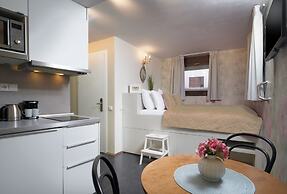 4 Arts Apartments by Adrez Living