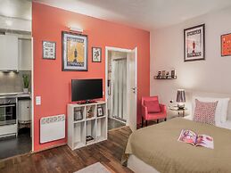 4 Arts Apartments by Adrez Living