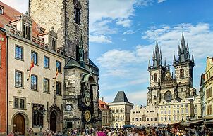 4 Arts Apartments by Adrez Living