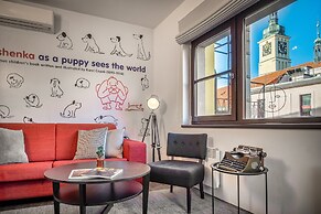 4 Arts Apartments by Adrez Living