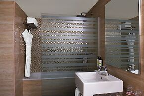 Pullman Kinshasa Grand Hotel