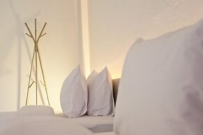 BED Phrasingh Hotel - Adults Only