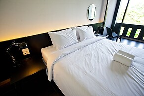 BED Phrasingh Hotel - Adults Only