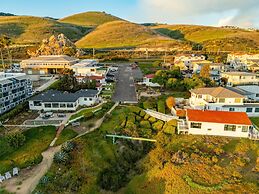 The Tides Oceanview Inn and Cottages