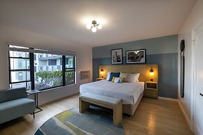 The Tides Oceanview Inn and Cottages