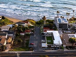 The Tides Oceanview Inn and Cottages