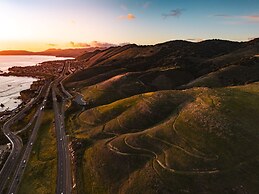 The Tides Oceanview Inn and Cottages