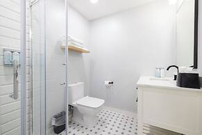 The Tides Oceanview Inn and Cottages