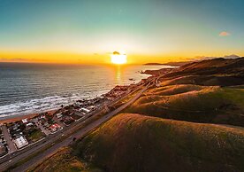 The Tides Oceanview Inn and Cottages