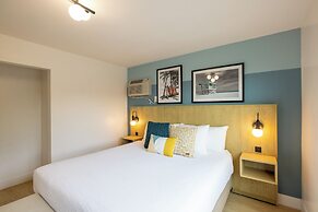 The Tides Oceanview Inn and Cottages