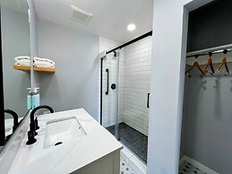 The Tides Oceanview Inn and Cottages