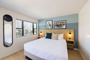 The Tides Oceanview Inn and Cottages