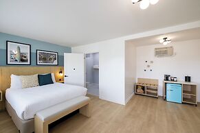 The Tides Oceanview Inn and Cottages