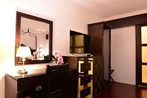 Boracay Summer Palace