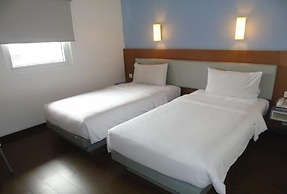 Amaris Hotel La Codefin - Kemang