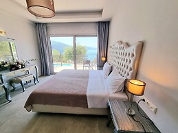 Enjoy Lichnos Bay Village, Camping, Hotel & Apartments