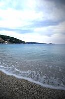 Enjoy Lichnos Bay Village, Camping, Hotel & Apartments