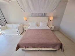 Enjoy Lichnos Bay Village, Camping, Hotel & Apartments