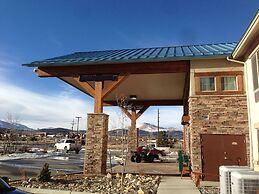 A Riverside Inn Travelodge by Wyndham