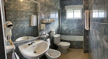 Hotel & Apartamentos Cons da Garda