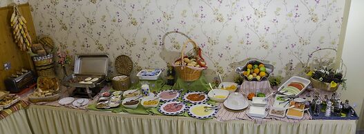 Hotel & Apartamentos Cons da Garda