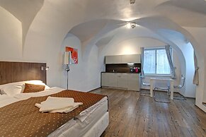 Suites & Apartments U Tri Hrusek