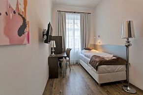 Suites & Apartments U Tri Hrusek