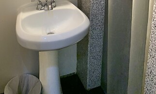 Macy Empire Apartments